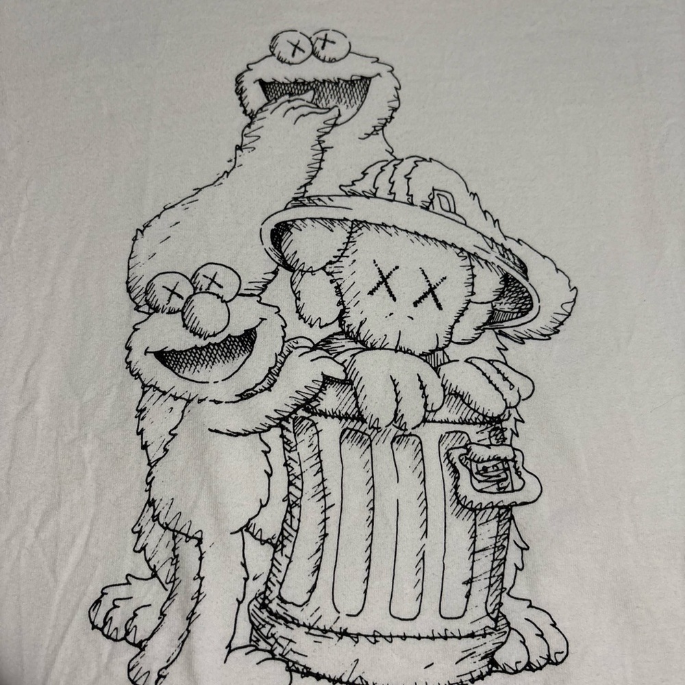 Uniqlo X KAWS Sesame Street White Graphic T-Shirt - Picture 6 of 6